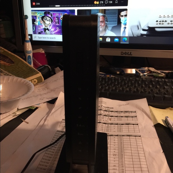 NETGEAR Cable Modem Router Model C3700v2 N600 Wireless WiFi DOCSIS 3.0 2-Port - Picture 11 of 14